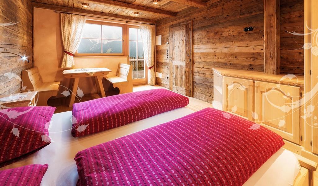 Glinzhof Mountain Natur Resort Agriturismo San Candido Værelse billede