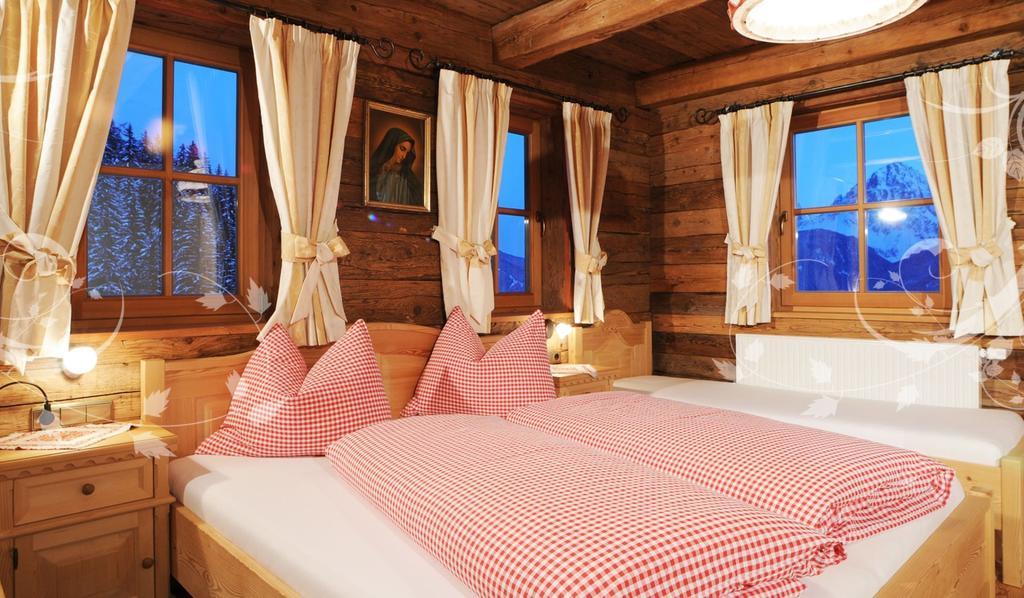 Glinzhof Mountain Natur Resort Agriturismo San Candido Værelse billede