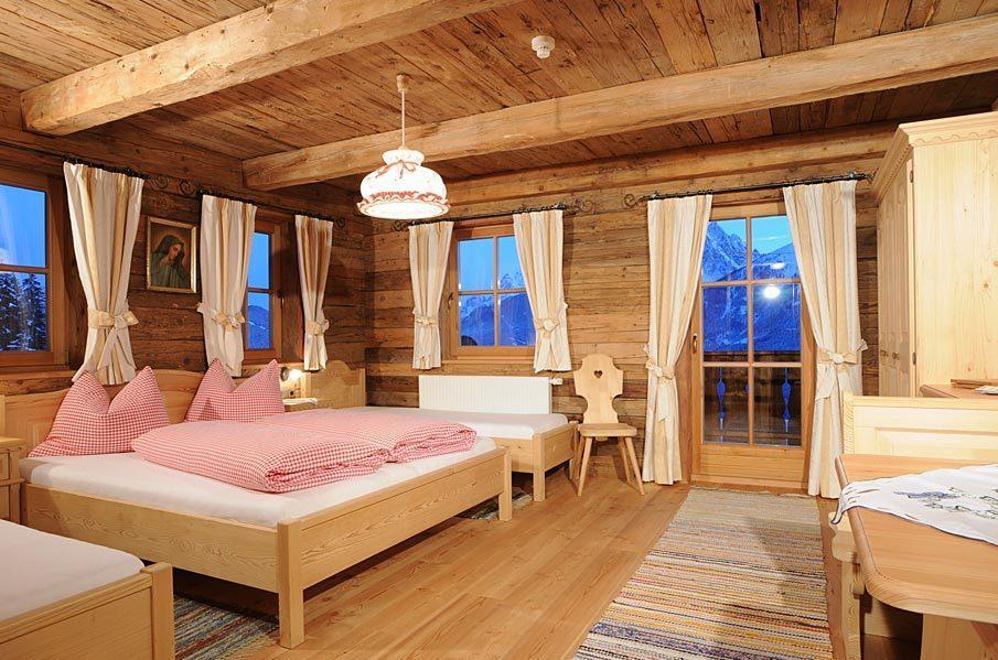 Glinzhof Mountain Natur Resort Agriturismo San Candido Værelse billede