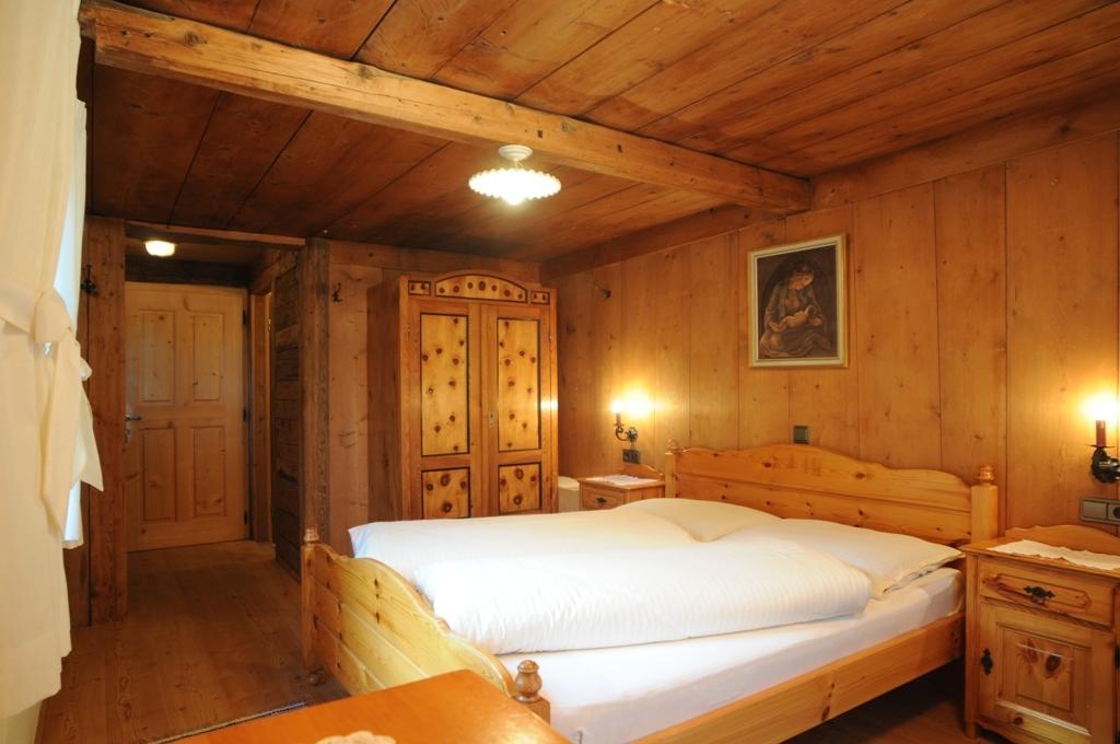 Glinzhof Mountain Natur Resort Agriturismo San Candido Værelse billede